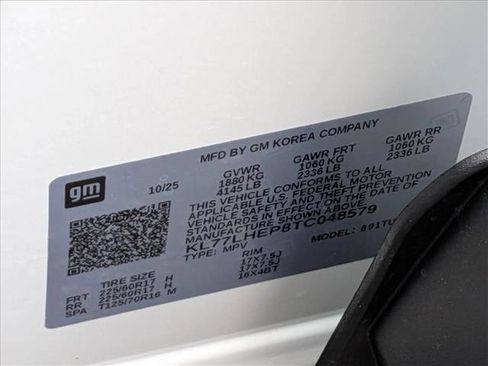 New 2026 Chevrolet Trax LT w/ Sunroof Package image 17