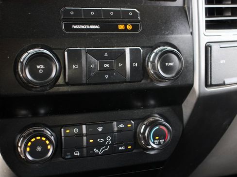 Used 2019 Ford F350 XLT image 27