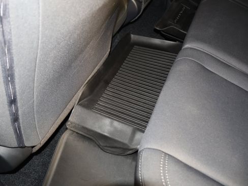 Used 2024 Nissan Frontier SV image 52