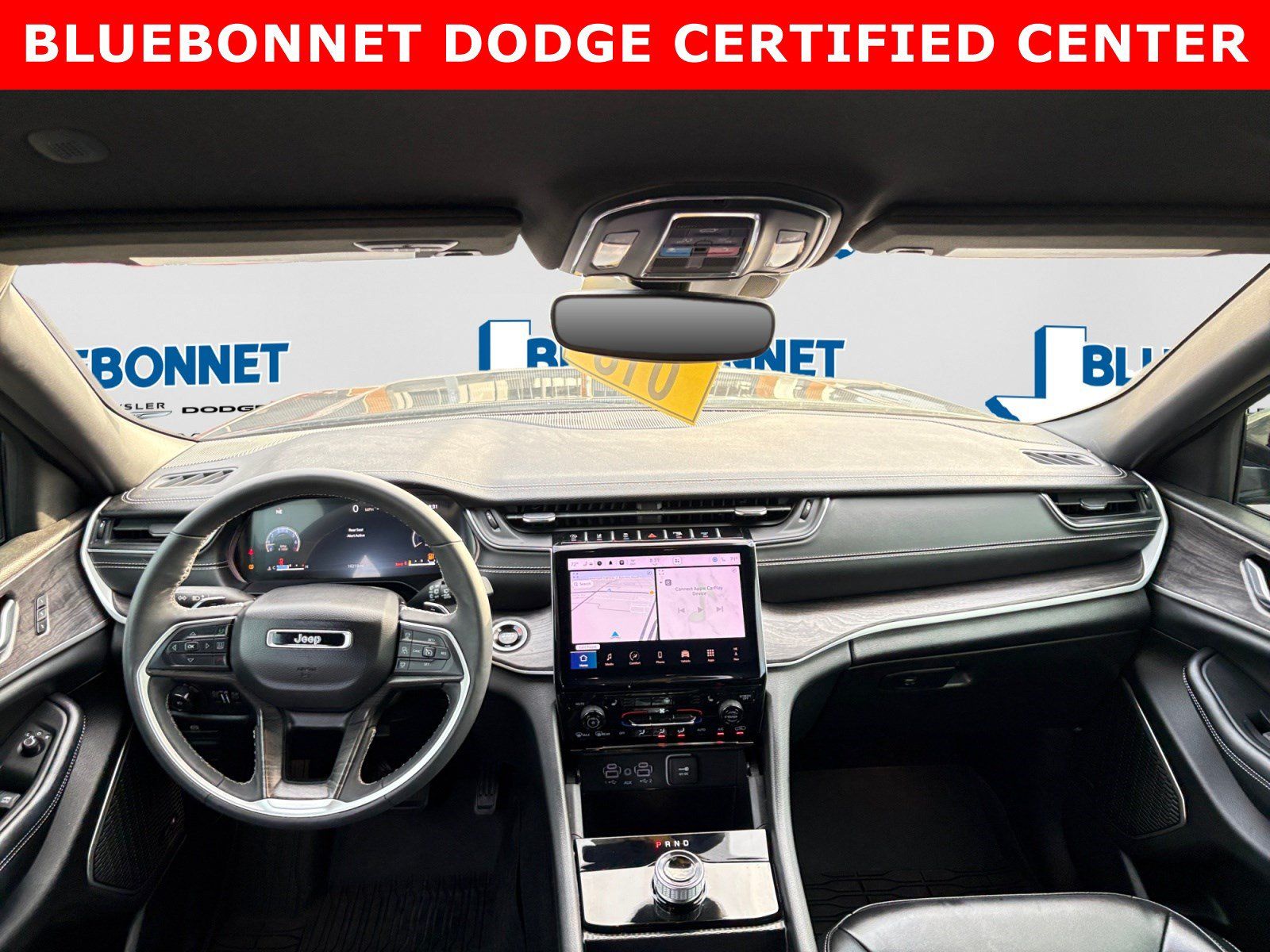 Used 2024 Jeep Grand Cherokee Limited RWD image 12