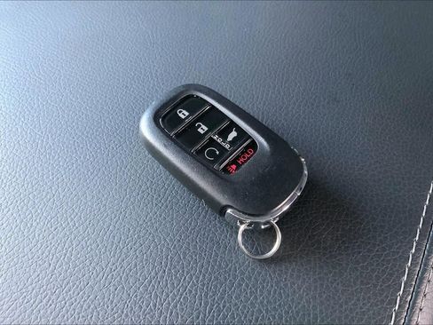 Used 2023 Honda Pilot Elite image 14