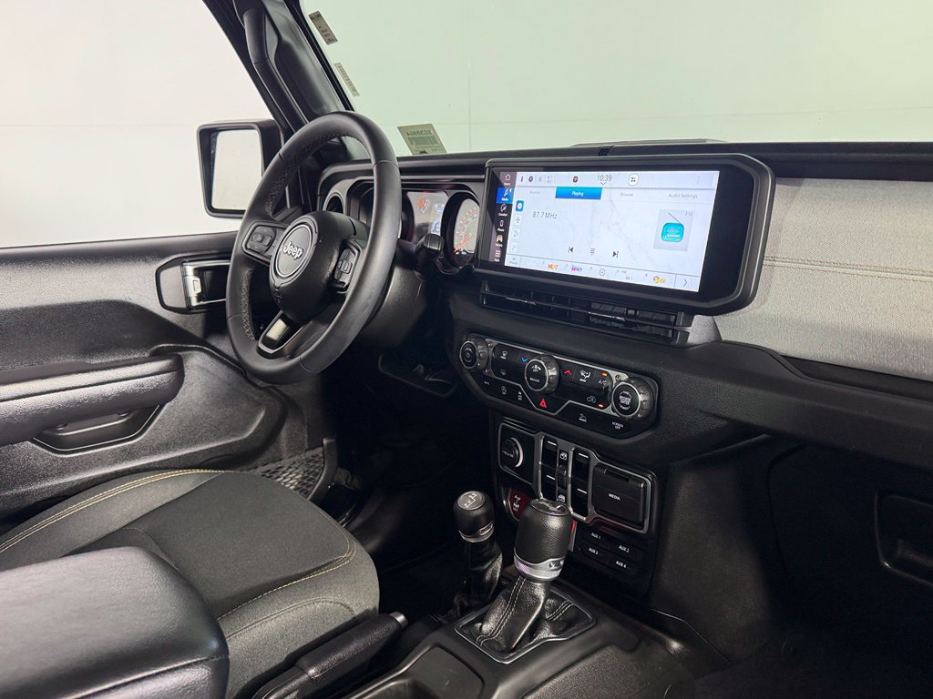 Used 2025 Jeep Wrangler Unlimited Sport AWD/4WD image 29