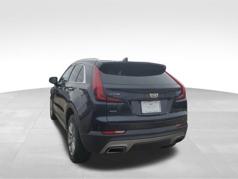 Used 2023 Cadillac XT4 Premium Luxury image 7