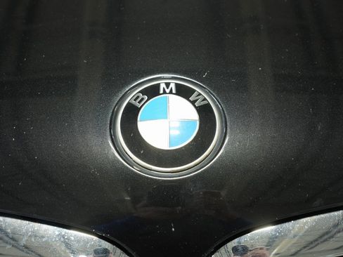 Used 2019 BMW X5 xDrive50i w/ M Sport Package image 11