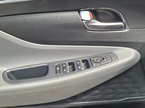 Used 2021 Hyundai Santa Fe SE AWD/4WD image 17