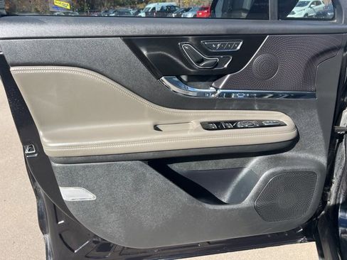 Used 2023 Lincoln Corsair AWD w/ Equipment Group 101A image 20