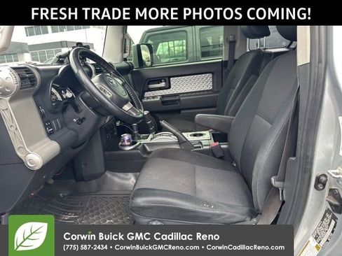 Used 2007 Toyota FJ Cruiser 4WD image 7