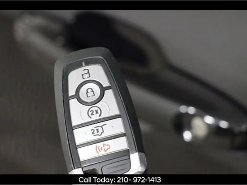 Used 2021 Ford Escape SEL FWD image 47