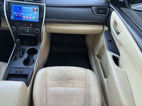Used 2016 Toyota Camry XLE w/ Moonroof Package FWD image 27