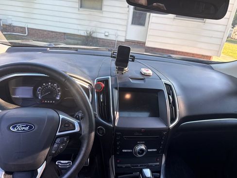 Used 2018 Ford Edge Sport w/ Ford Safe & Smart Package AWD/4WD image 3