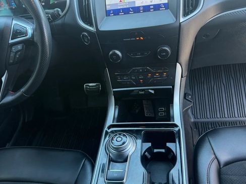 Used 2020 Ford Edge ST-Line w/ Cold Weather Package AWD/4WD image 19
