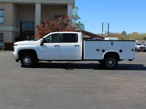 Used 2024 Chevrolet Silverado 3500 W/T w/ WT Convenience Package image 11