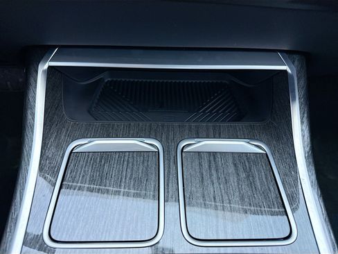 Used 2025 BMW i7 eDrive50 w/ M Sport Package RWD image 33