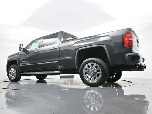 Used 2017 GMC Sierra 2500 Denali w/ Duramax Plus Package AWD/4WD image 53