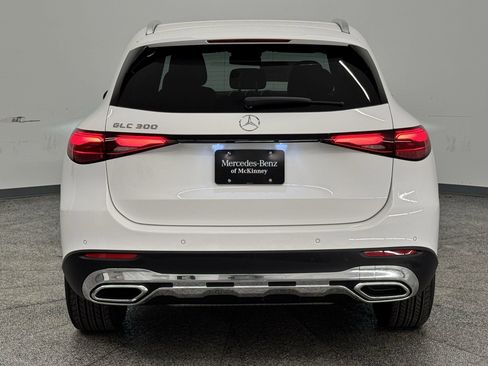 Certified 2025 Mercedes-Benz GLC 300 image 8