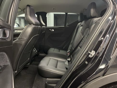 Used 2023 Volvo XC40 B5 Core w/ Protection Package Premier image 29