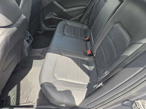 Used 2016 Volkswagen Passat 1.8T SE image 11