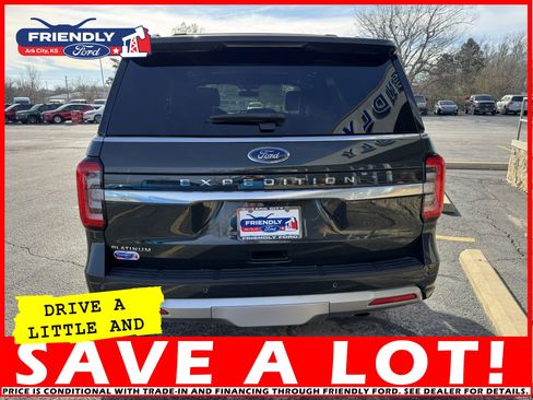 Used 2022 Ford Expedition Platinum image 4