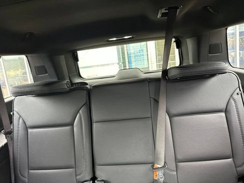 Used 2025 GMC Yukon XL Denali w/ Sun & Power Step Package AWD/4WD image 15