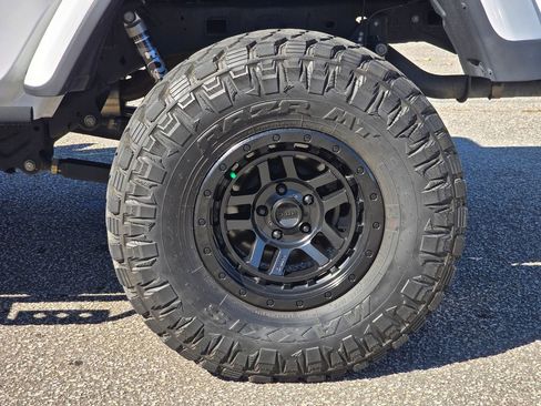 Used 2021 Jeep Gladiator Rubicon image 21