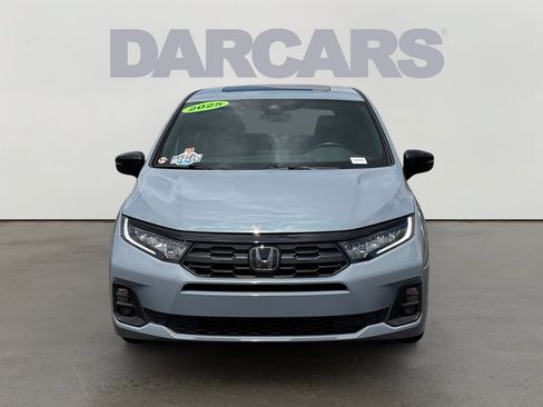 Used 2025 Honda Odyssey Sport-L image 2
