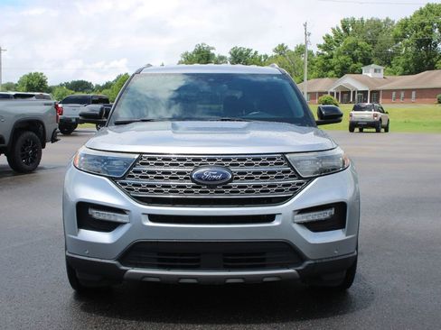 Used 2020 Ford Explorer Limited RWD image 3