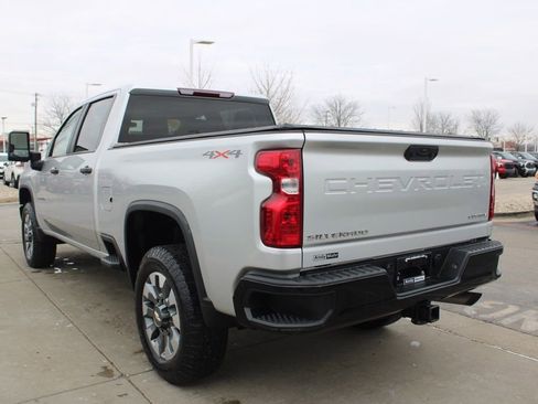 Used 2022 Chevrolet Silverado 2500 Custom w/ Custom Convenience Package image 5