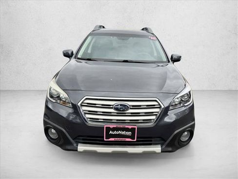 Used 2016 Subaru Outback 2.5i Limited AWD/4WD image 2