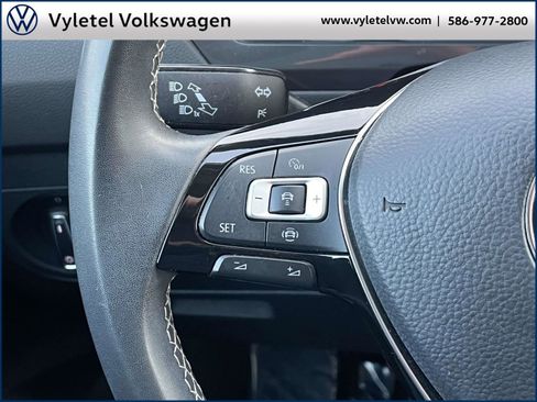 Certified 2021 Volkswagen Tiguan SE w/ Panoramic Sunroof Package image 24