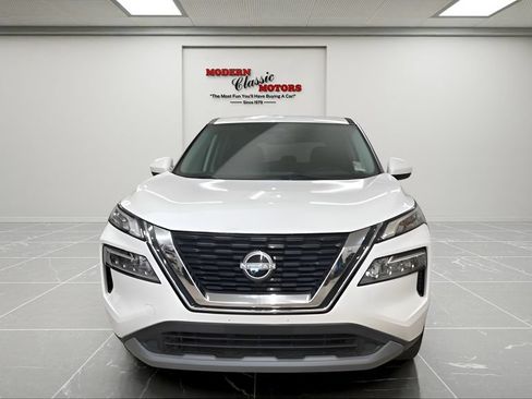 Used 2023 Nissan Rogue SV FWD image 2
