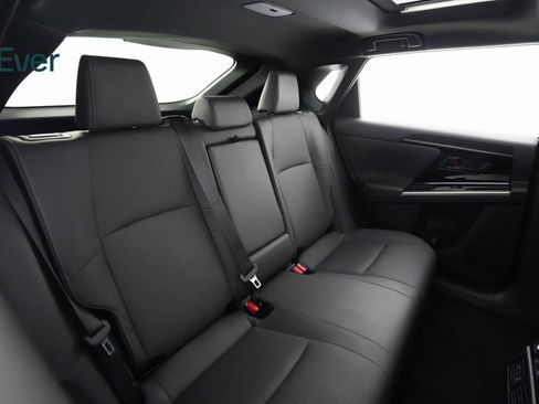 Used 2024 Subaru Solterra Touring w/ Touring Package image 9