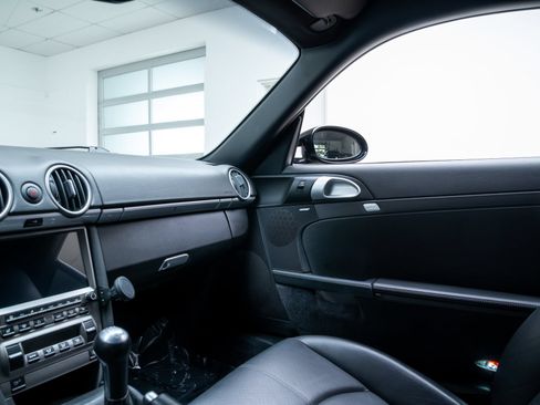 Used 2006 Porsche Cayman S RWD image 9