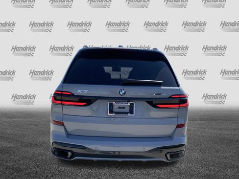 Certified 2025 BMW X7 xDrive40i w/ M Sport Package AWD/4WD image 8