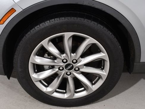 Used 2022 Lincoln Corsair AWD w/ Premium Package image 22