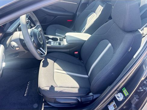 Certified 2025 Hyundai Sonata SE image 19