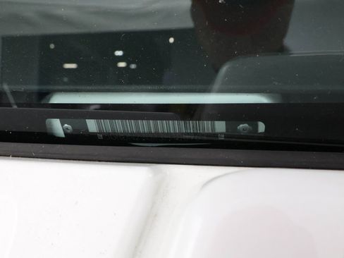 Used 2003 HUMMER H2 Luxury w/ Preferred Equipment Group image 19