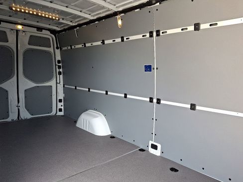New 2025 Mercedes-Benz Sprinter 2500 image 5