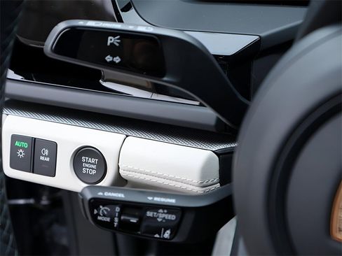 New 2026 Porsche Panamera image 32