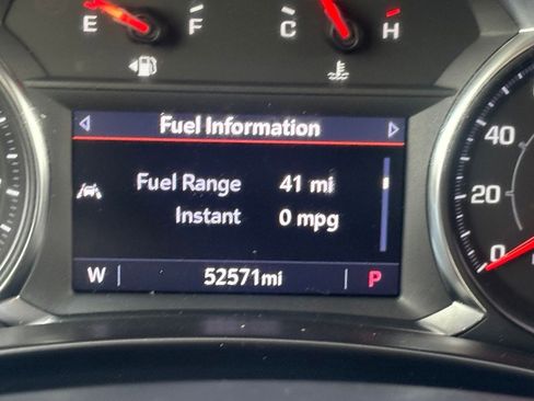Used 2024 GMC Terrain SLT w/ Infotainment Package II AWD/4WD image 18