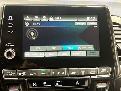 Used 2024 Honda Odyssey Sport image 14