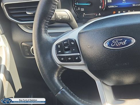 Used 2023 Ford Explorer XLT w/ Equipment Group 202A AWD/4WD image 16