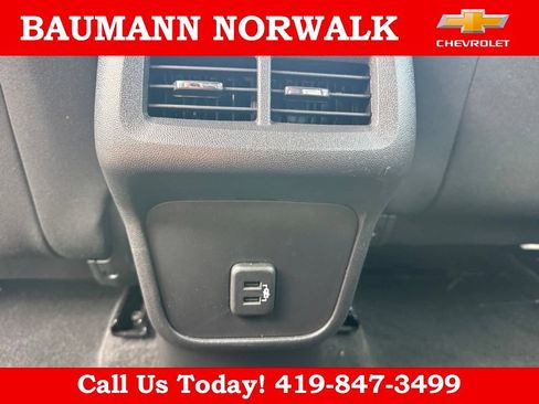 Used 2024 Chevrolet Equinox LS FWD image 36