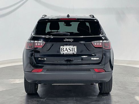 Used 2024 Jeep Compass Latitude AWD/4WD image 12