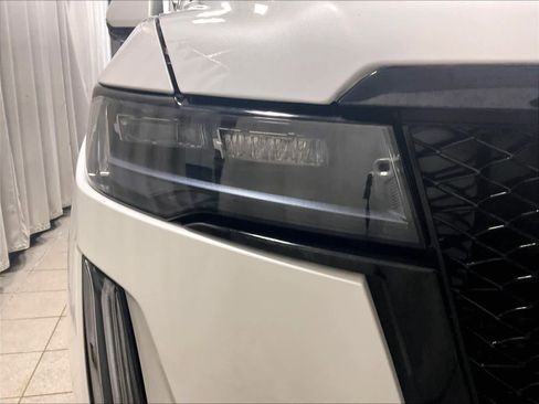 Used 2023 Cadillac Escalade Sport Platinum image 34