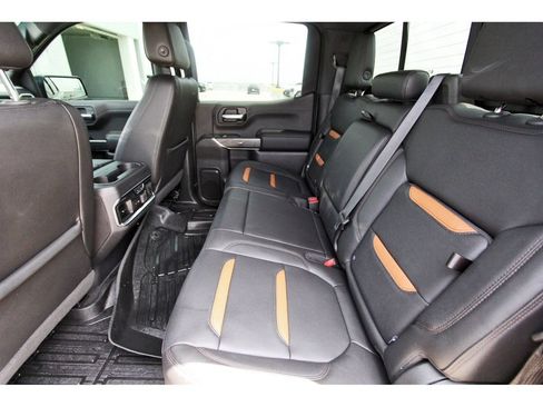 Used 2019 GMC Sierra 1500 AT4 w/ Off Road Performance Package AWD/4WD image 7