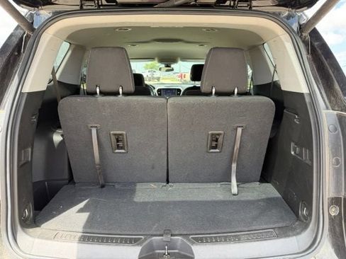 Used 2022 GMC Acadia SLE w/ Driver Convenience Package FWD image 13