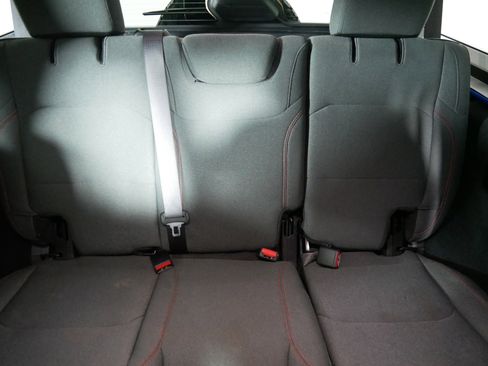 Used 2024 Jeep Wrangler Unlimited Rubicon image 13