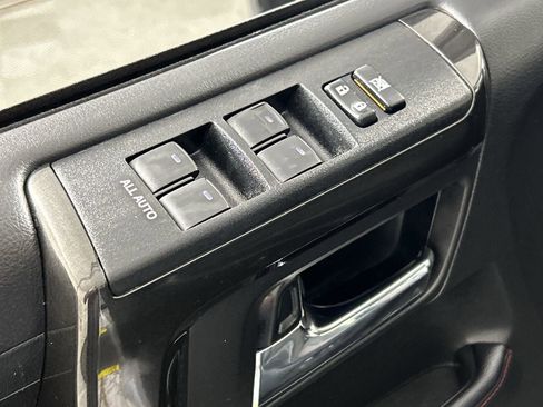 Used 2024 Toyota 4Runner TRD Off-Road image 18
