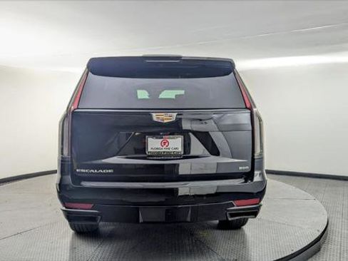 Used 2023 Cadillac Escalade Sport AWD/4WD image 8