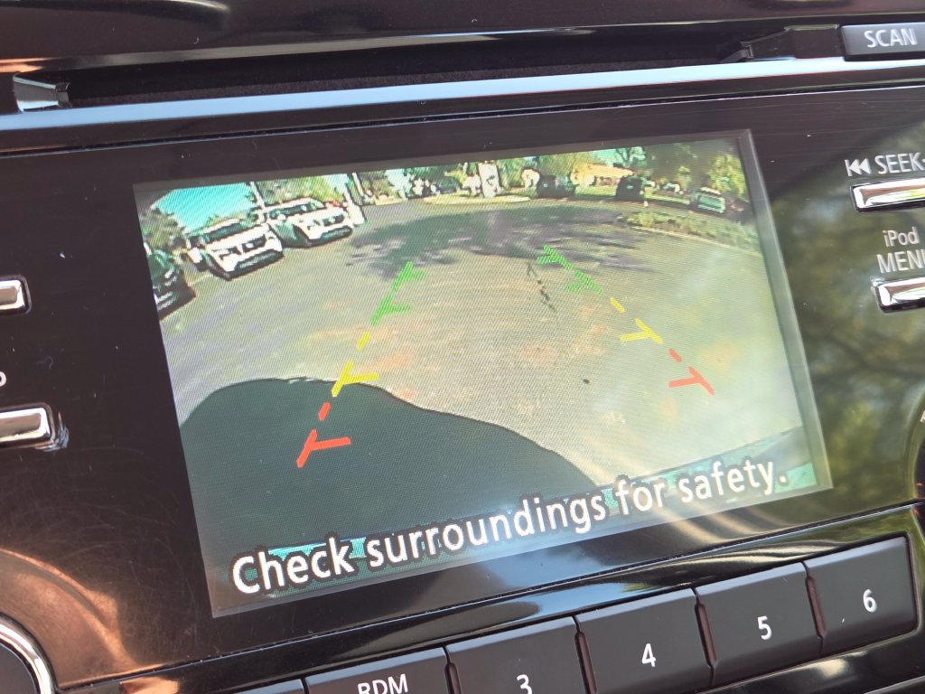 Used 2017 Nissan Rogue S AWD/4WD image 6